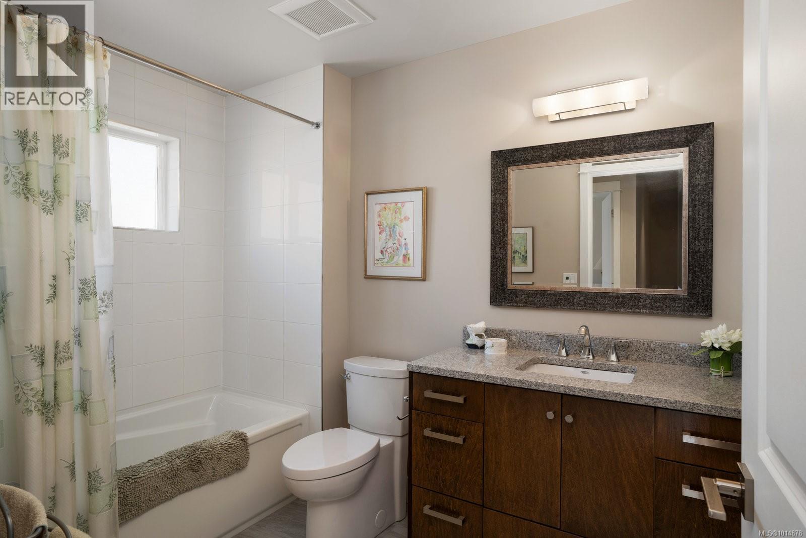2 2430 Henry Ave, Sidney, British Columbia  V8L 2B7 - Photo 23 - 1014878