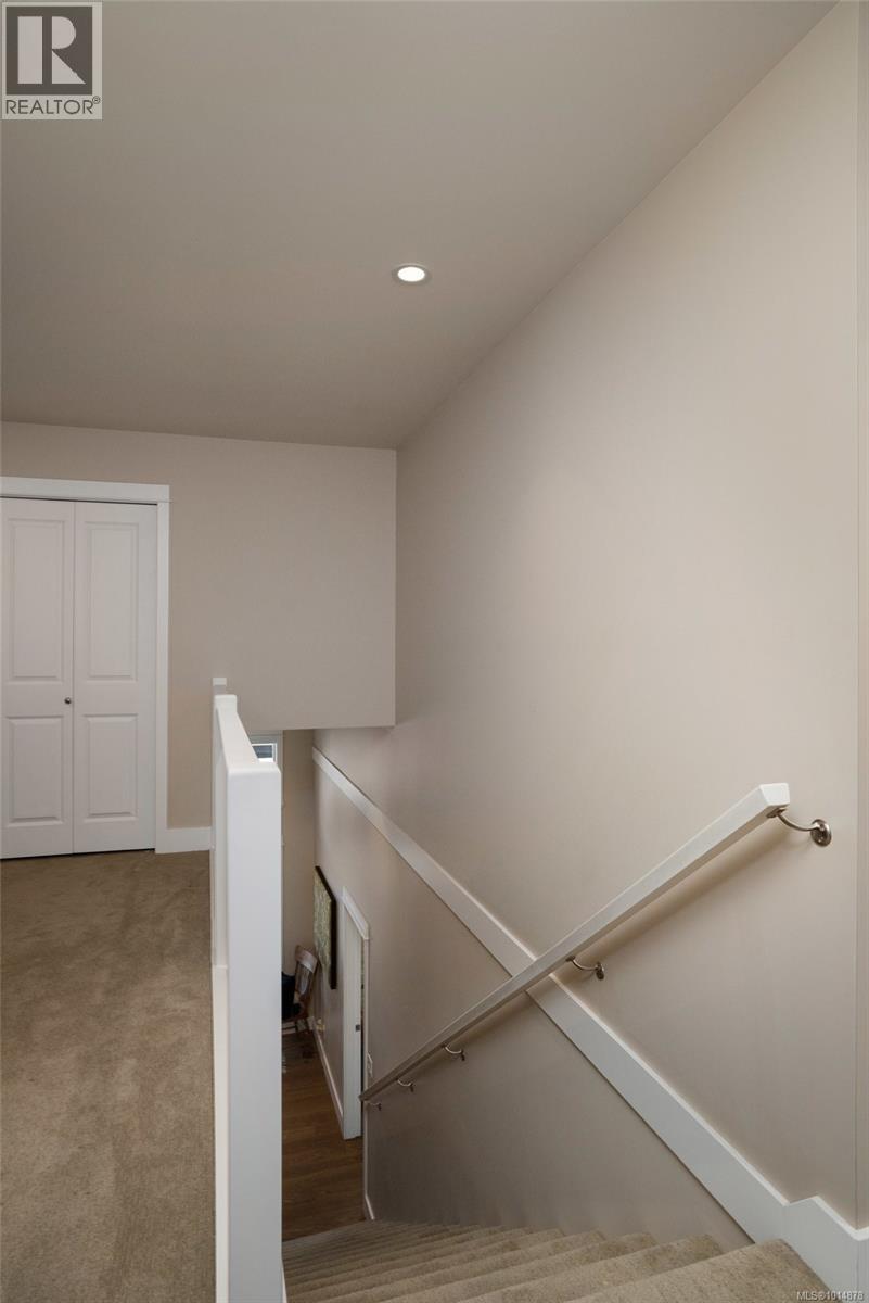 2 2430 Henry Ave, Sidney, British Columbia  V8L 2B7 - Photo 24 - 1014878