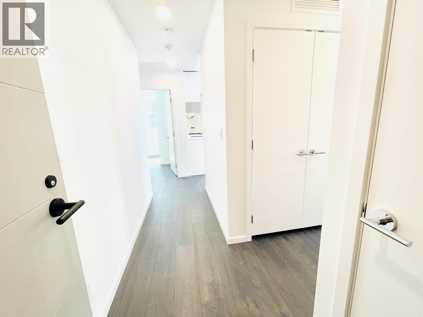 879 6600 Minoru Boulevard, Richmond, British Columbia  V6Y 0N3 - Photo 5 - R3051161