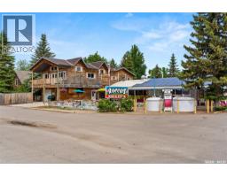 4 Regina AVENUE Katepwa Lake
