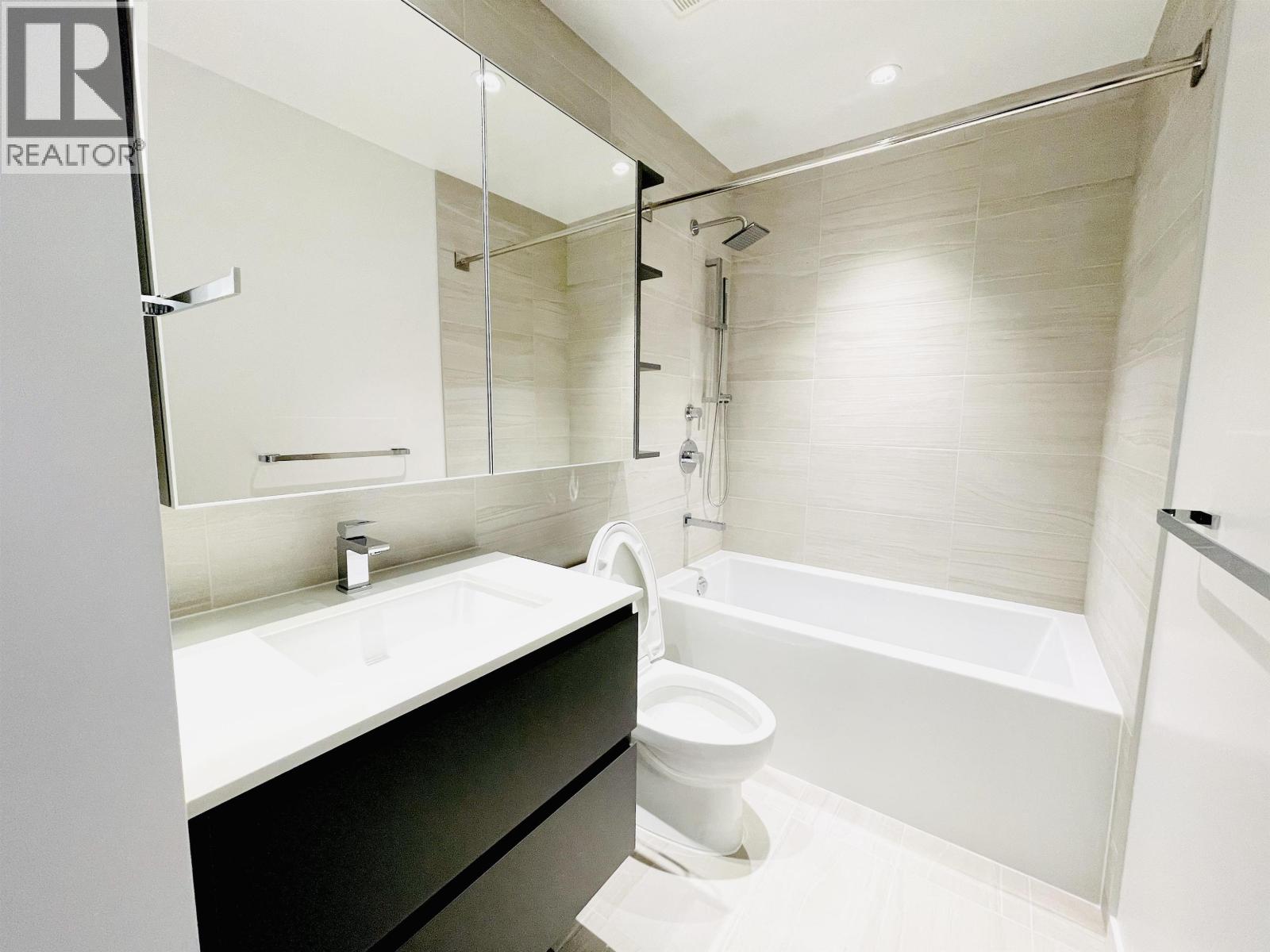 216 6600 Minoru Boulevard, Richmond, British Columbia  V6Y 0N3 - Photo 10 - R3048888