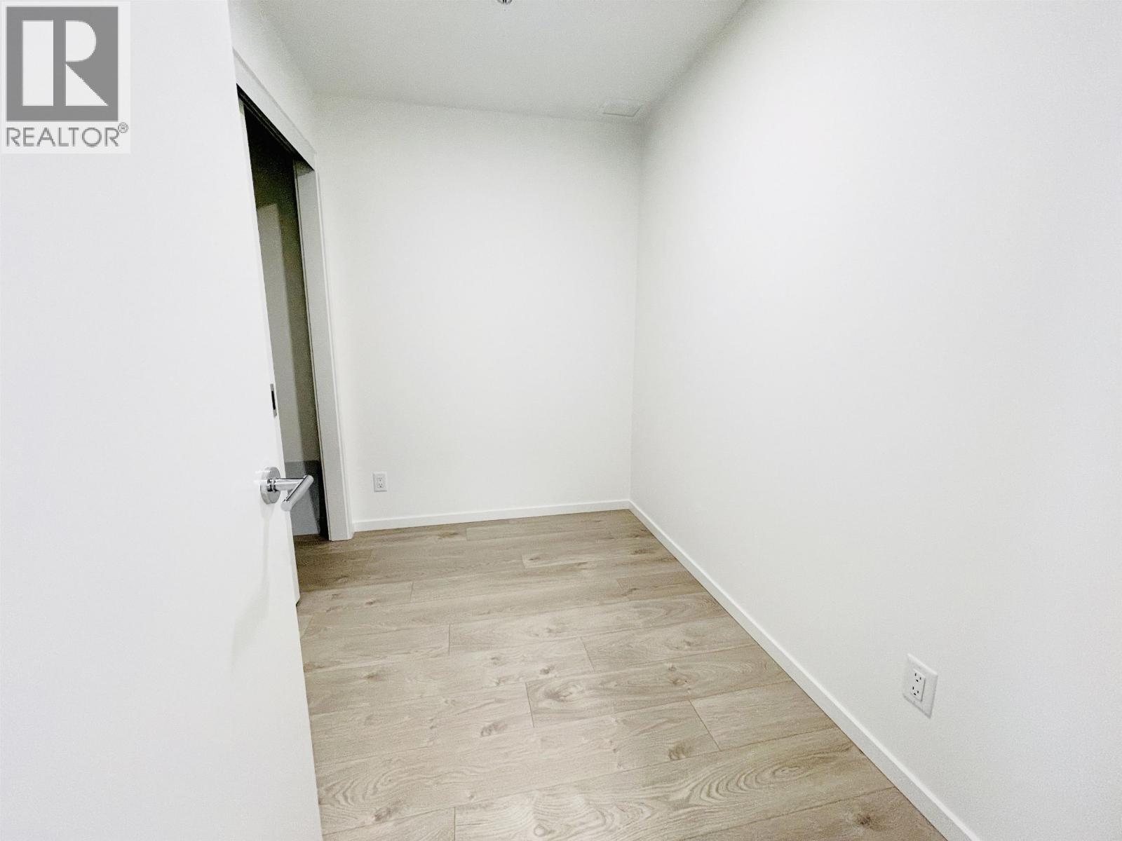 216 6600 Minoru Boulevard, Richmond, British Columbia  V6Y 0N3 - Photo 5 - R3048888