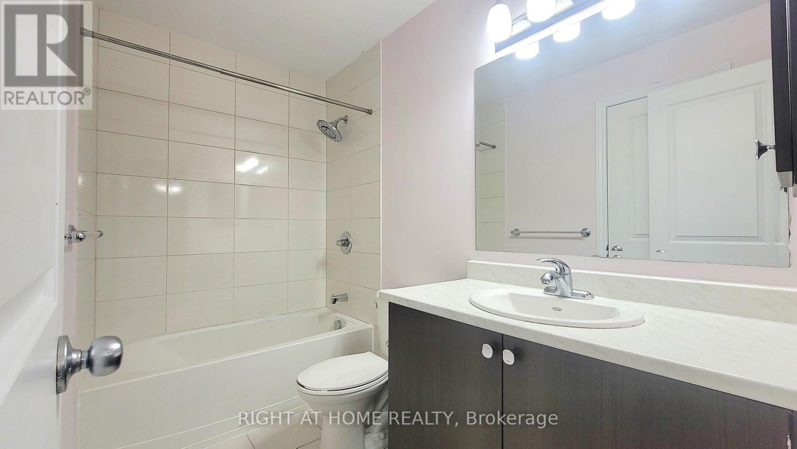 134 Mancini Way, Ottawa, Ontario  K2J 3V1 - Photo 12 - X12422838