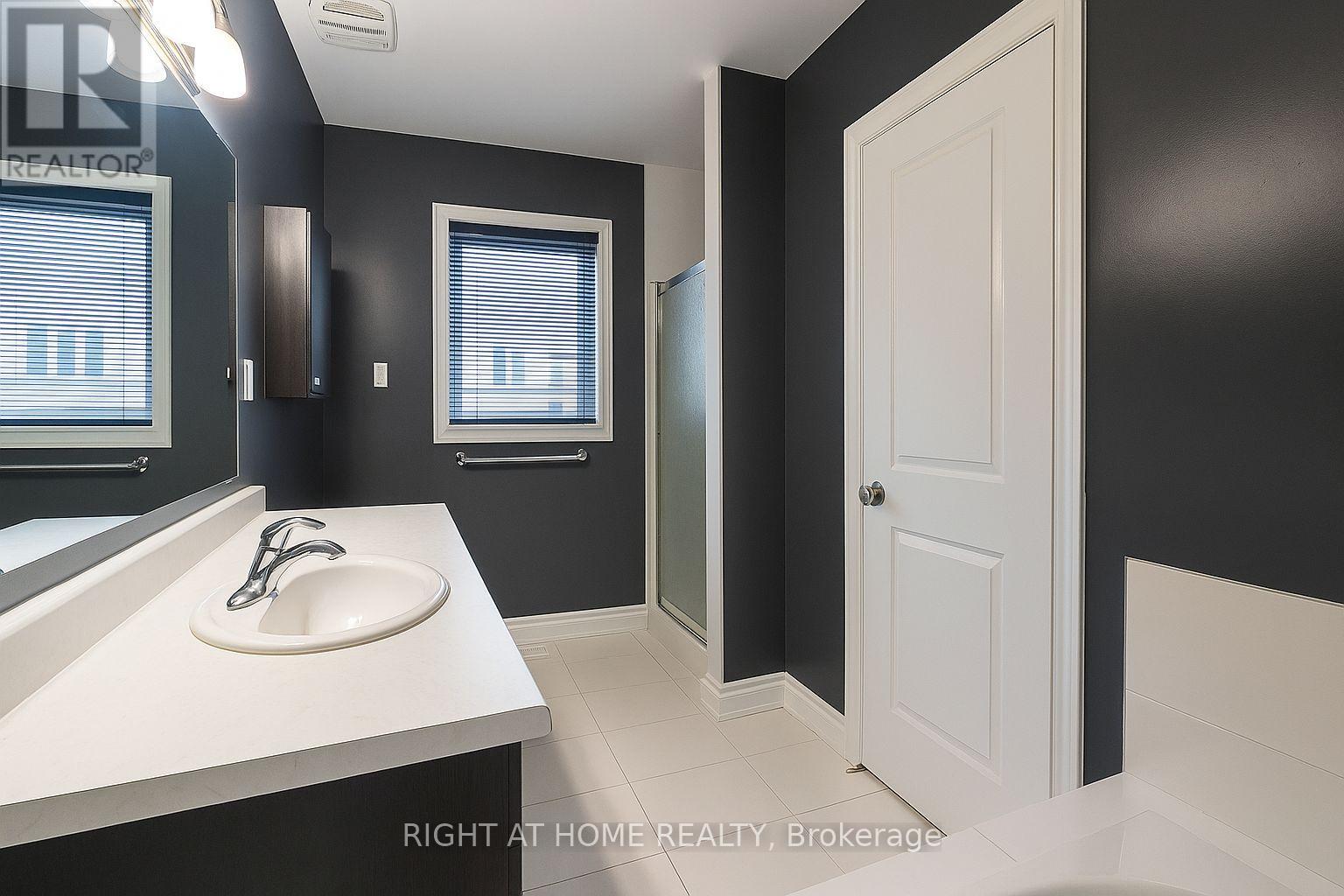 134 Mancini Way, Ottawa, Ontario  K2J 3V1 - Photo 15 - X12422838