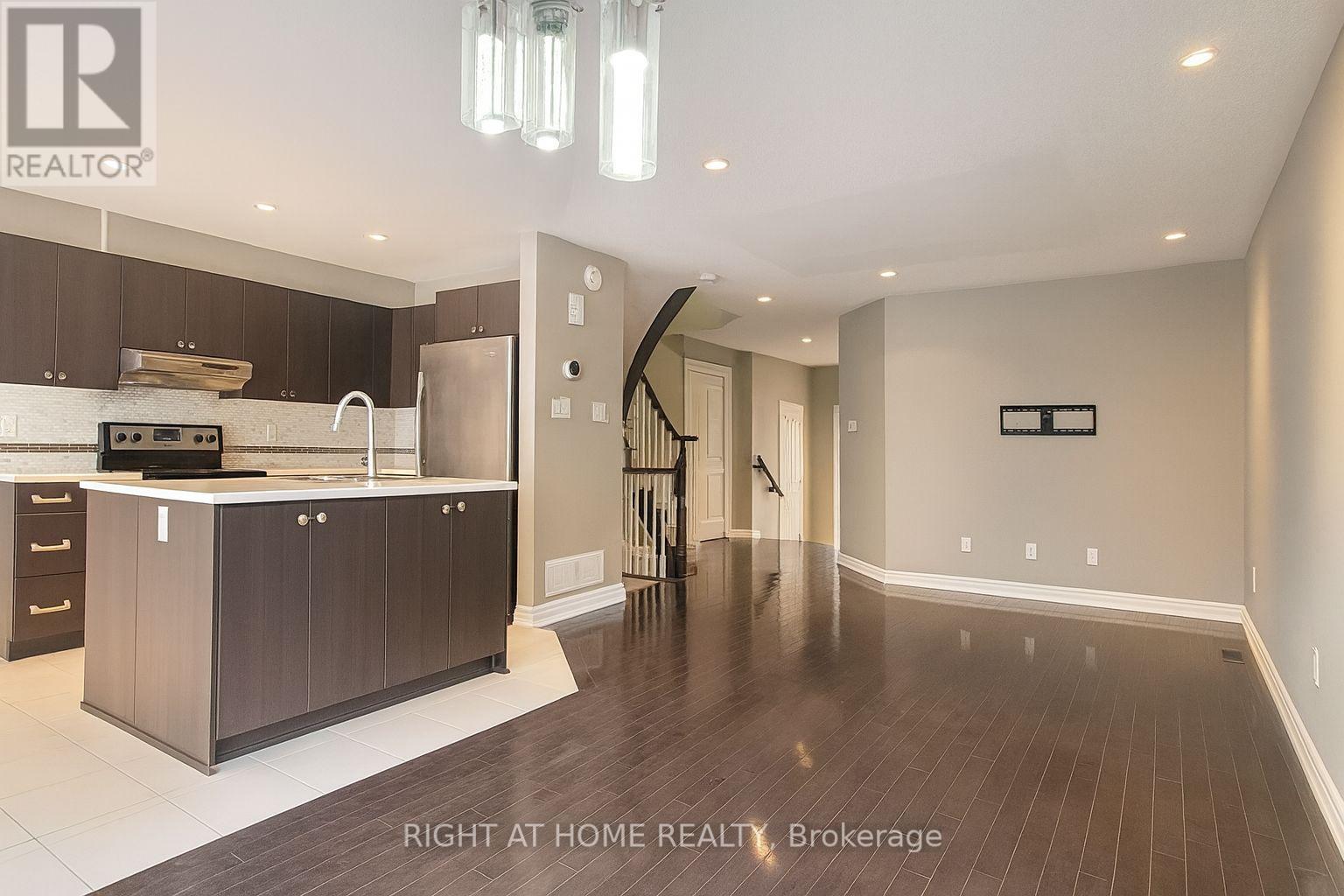 134 Mancini Way, Ottawa, Ontario  K2J 3V1 - Photo 7 - X12422838