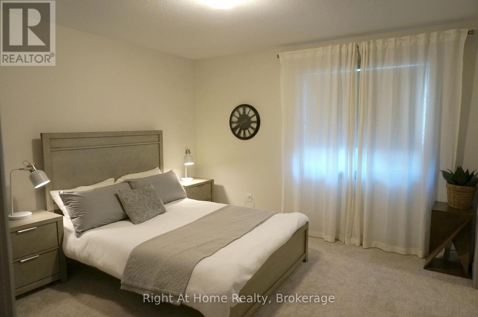 107 Beacon Drive, Blue Mountains, Ontario  N0H 2P0 - Photo 21 - X12422834