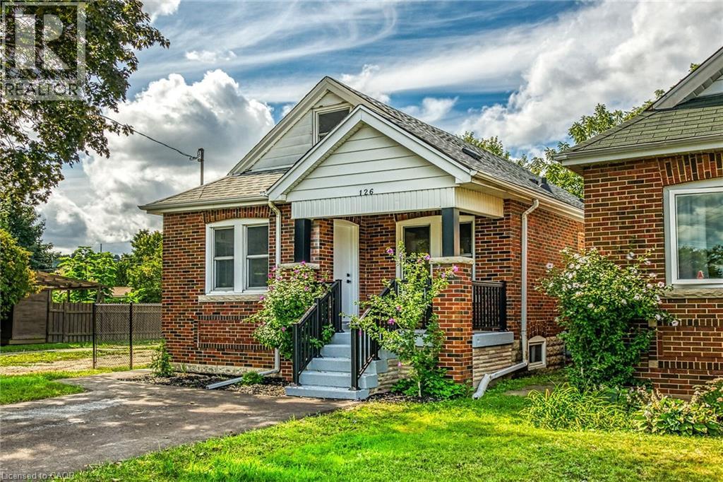 126 Auburn Avenue, Hamilton, Ontario  L8K 3B2 - Photo 1 - 40773046