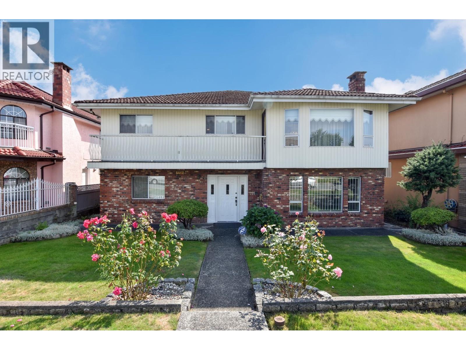 4462 NAPIER STREET, Burnaby, British Columbia