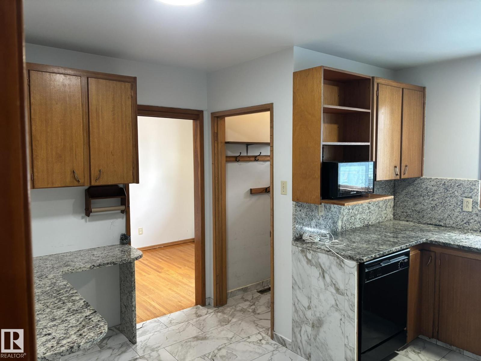 16603 95 Av Nw, Edmonton, Alberta  T5P 0B1 - Photo 15 - E4459161