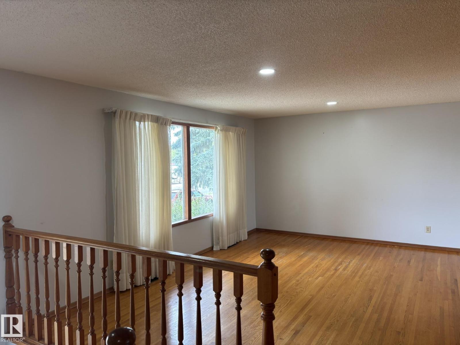 16603 95 Av Nw, Edmonton, Alberta  T5P 0B1 - Photo 6 - E4459161