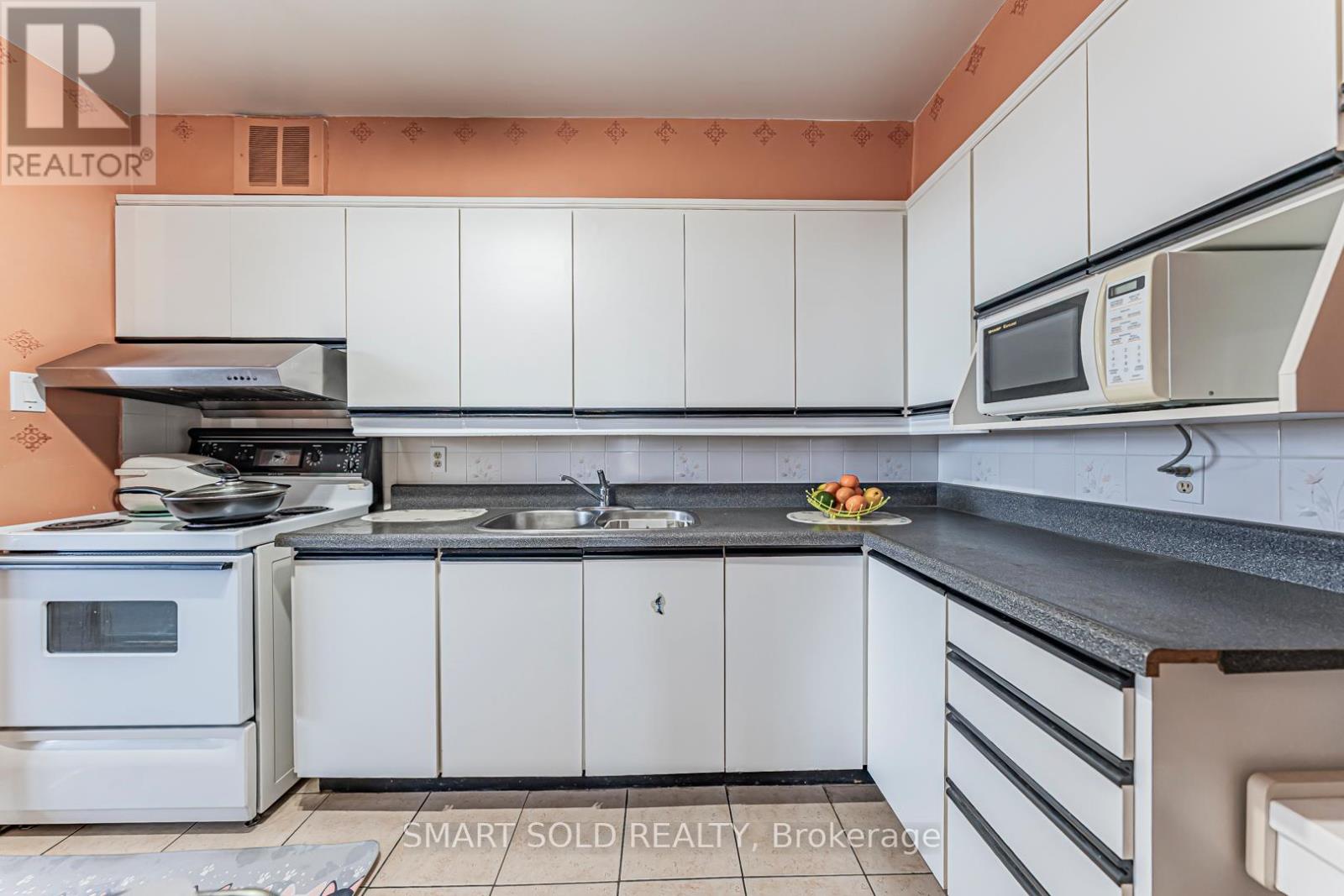 1212 - 2550 Pharmacy Avenue, Toronto (L'amoreaux), Ontario  M1W 1H9 - Photo 13 - E12422849