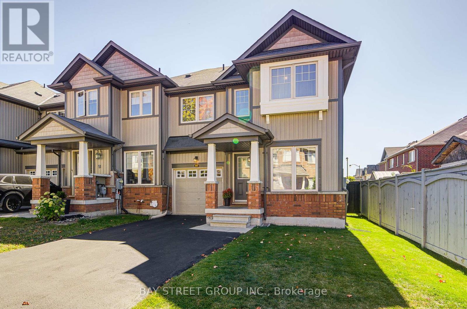 66 Sequin Drive, Richmond Hill, Ontario  L4E 0M4 - Photo 2 - N12422847