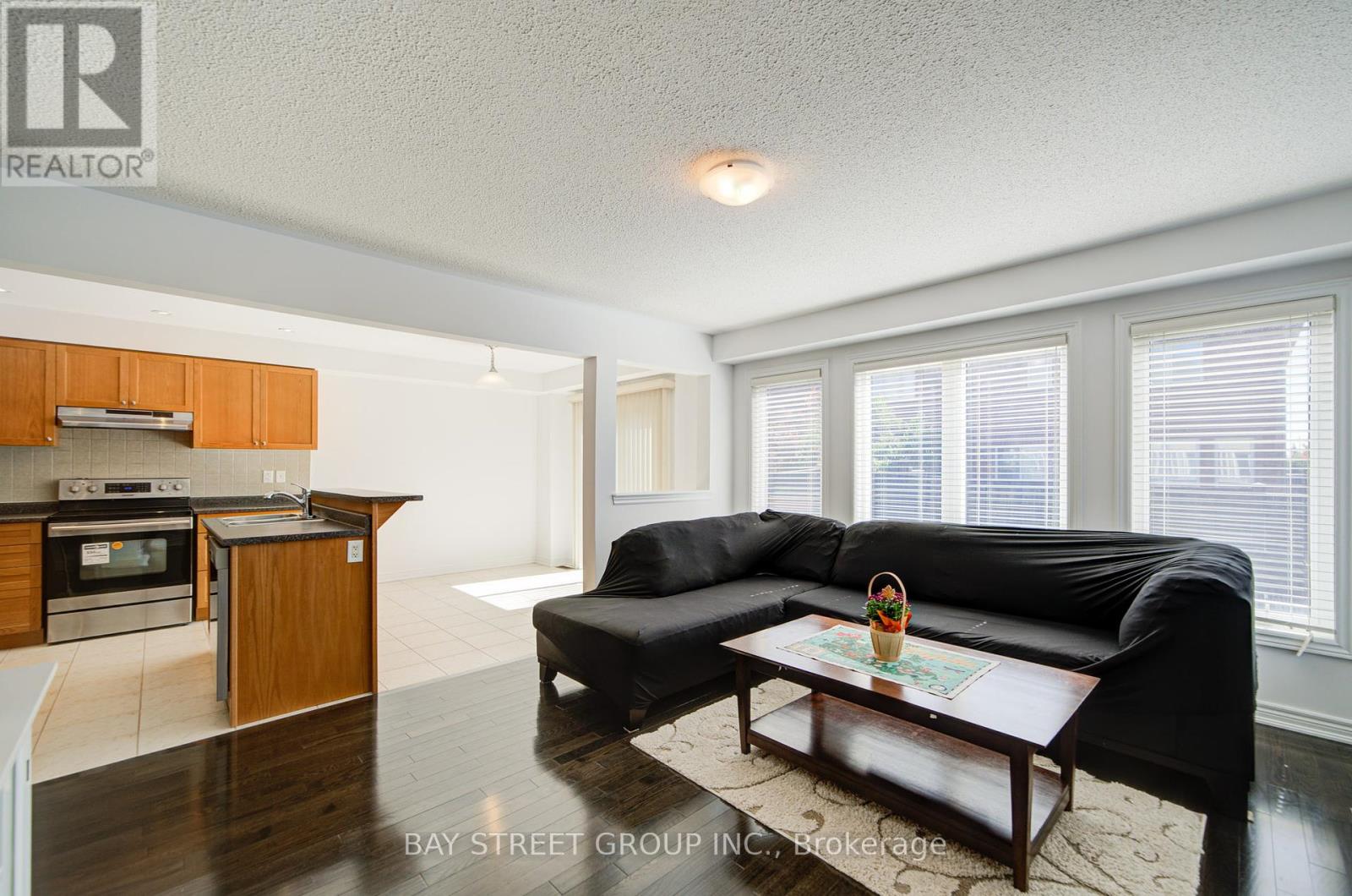 66 Sequin Drive, Richmond Hill, Ontario  L4E 0M4 - Photo 24 - N12422847