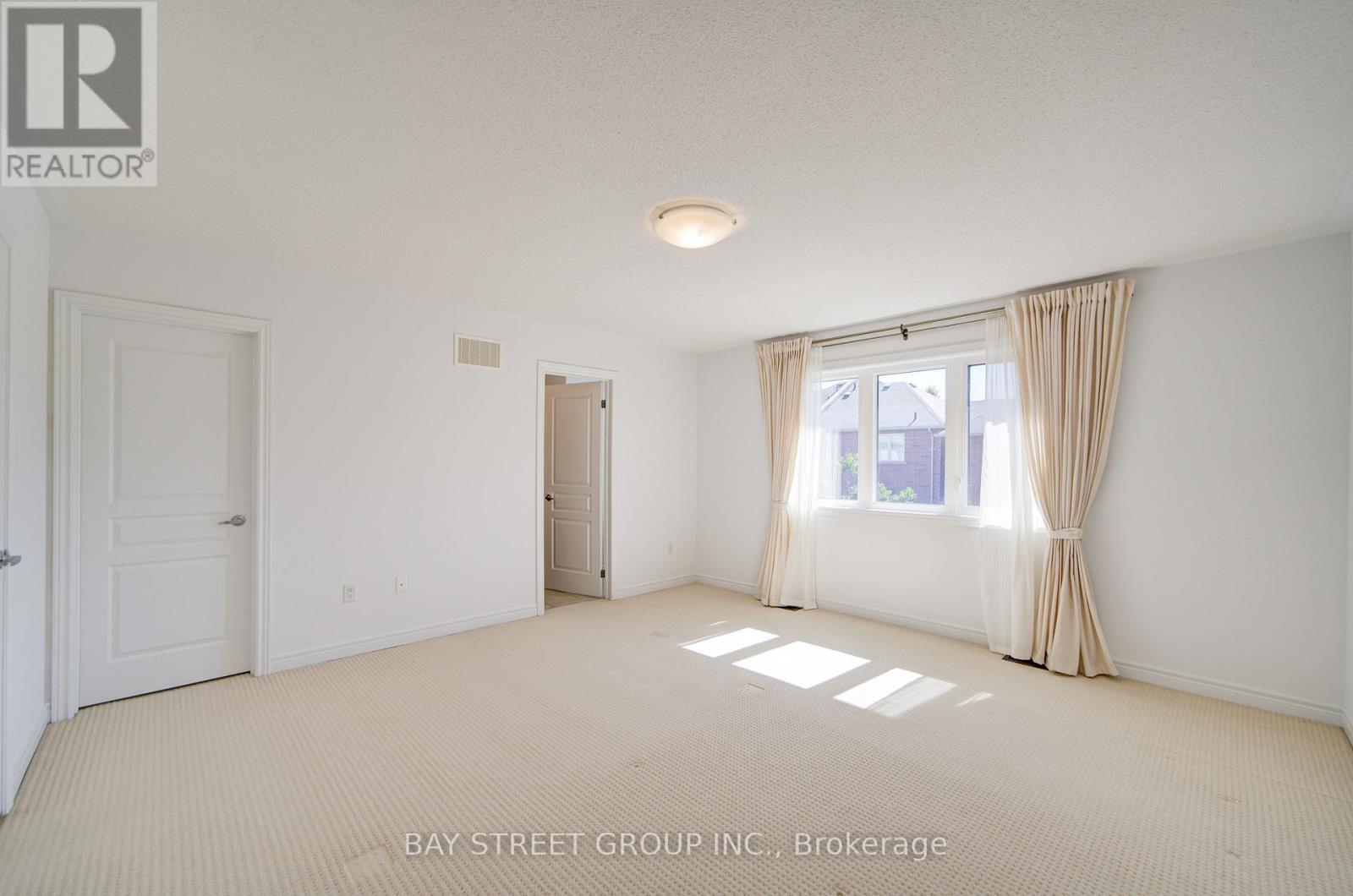 66 Sequin Drive, Richmond Hill, Ontario  L4E 0M4 - Photo 31 - N12422847