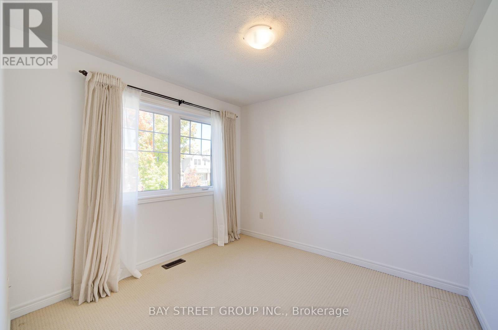 66 Sequin Drive, Richmond Hill, Ontario  L4E 0M4 - Photo 35 - N12422847