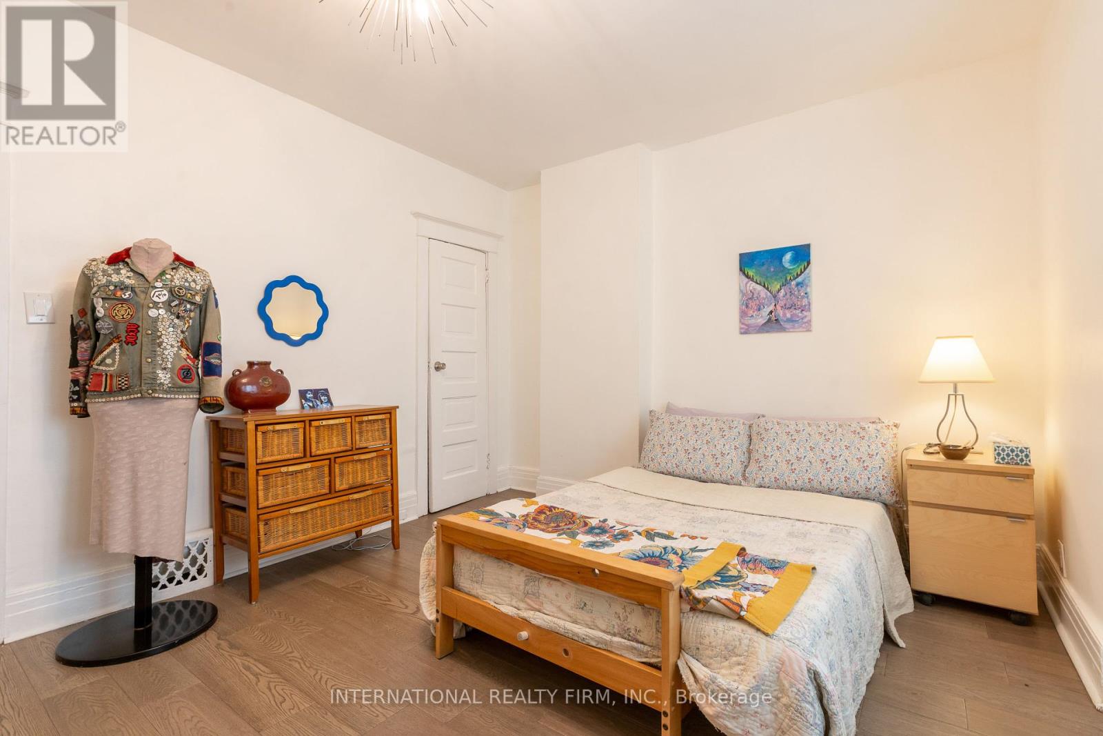 1273 Lansdowne Avenue, Toronto, Ontario  M6H 3Z9 - Photo 21 - W12422851