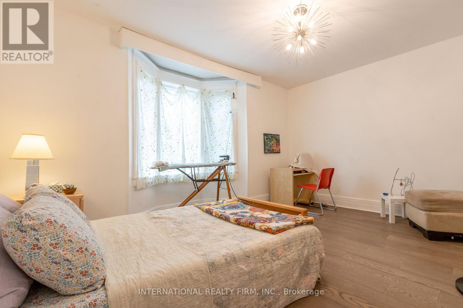 1273 Lansdowne Avenue, Toronto, Ontario  M6H 3Z9 - Photo 22 - W12422851