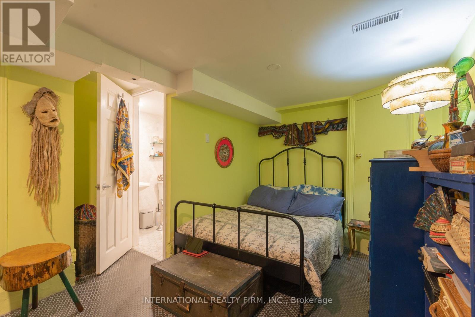 1273 Lansdowne Avenue, Toronto, Ontario  M6H 3Z9 - Photo 25 - W12422851