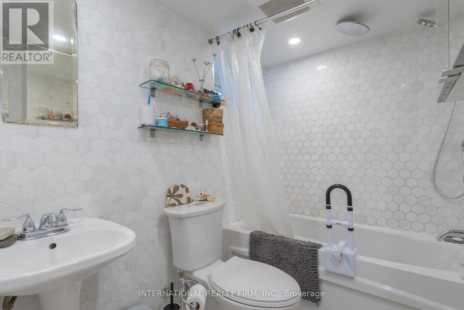 1273 Lansdowne Avenue, Toronto, Ontario  M6H 3Z9 - Photo 28 - W12422851
