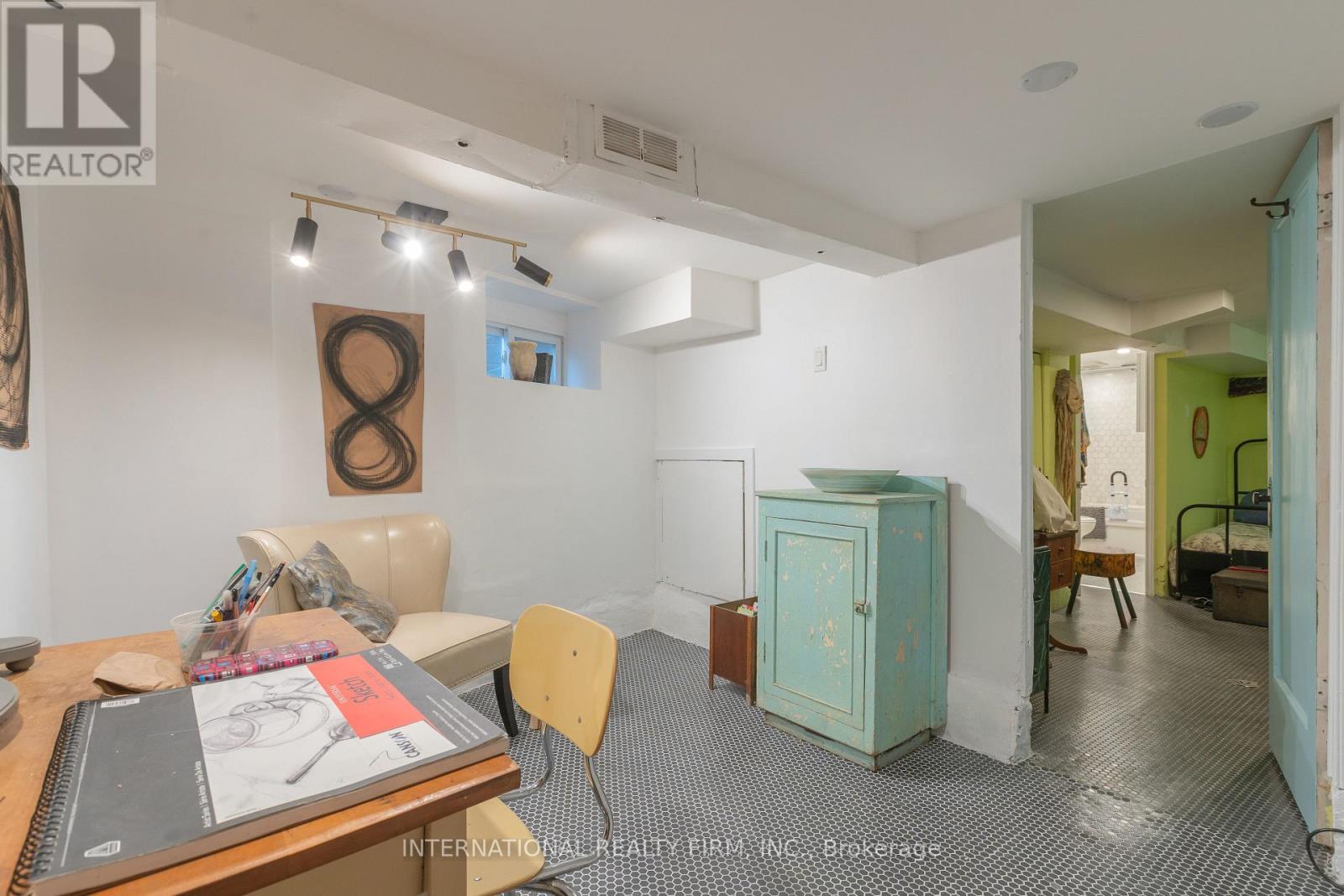 1273 Lansdowne Avenue, Toronto, Ontario  M6H 3Z9 - Photo 30 - W12422851