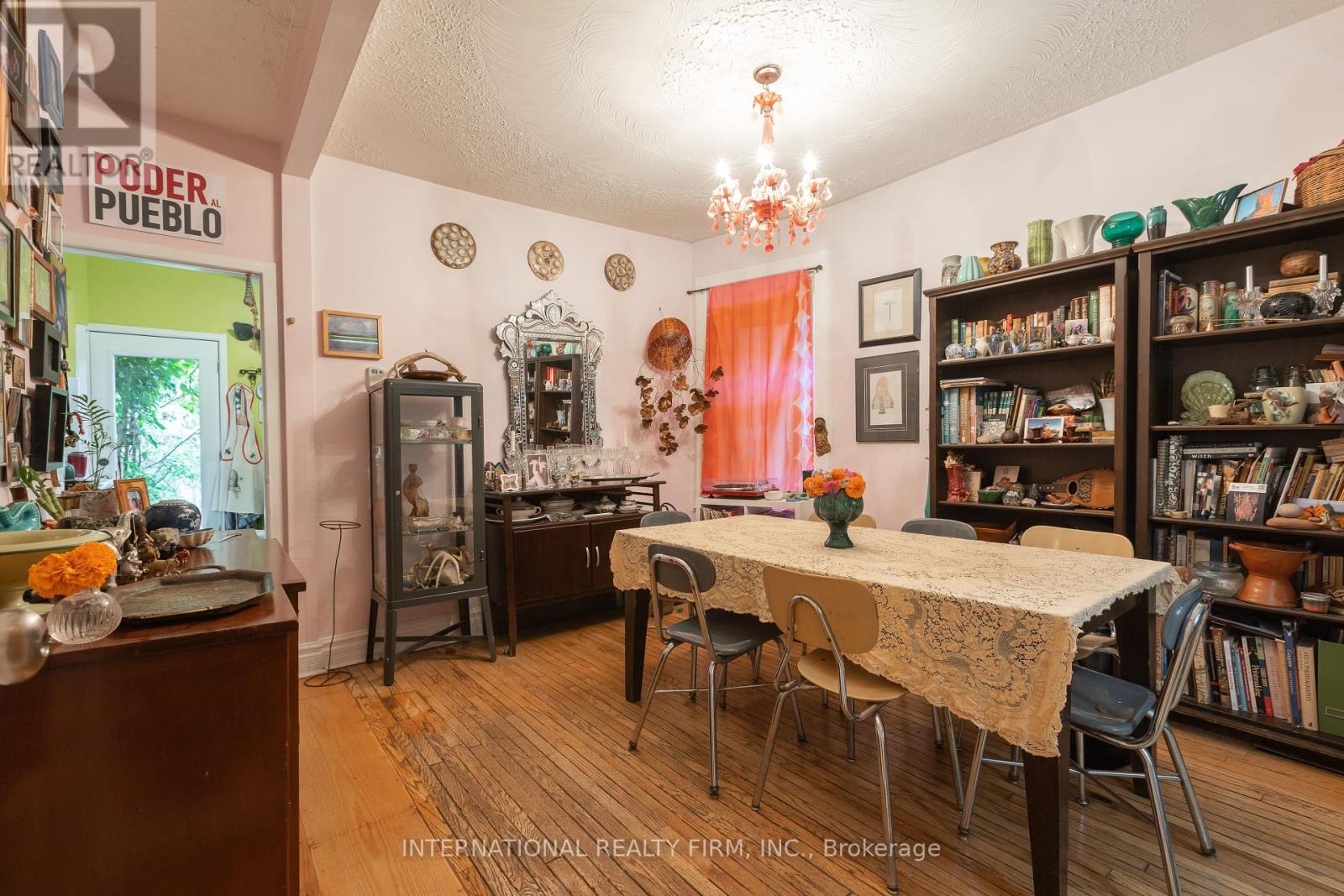 1273 Lansdowne Avenue, Toronto, Ontario  M6H 3Z9 - Photo 6 - W12422851