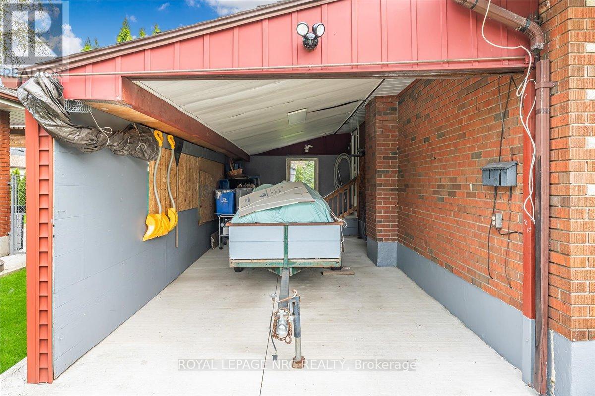 16 Dunraven Avenue, St. Catharines, Ontario  L2M 6A7 - Photo 25 - X12422889