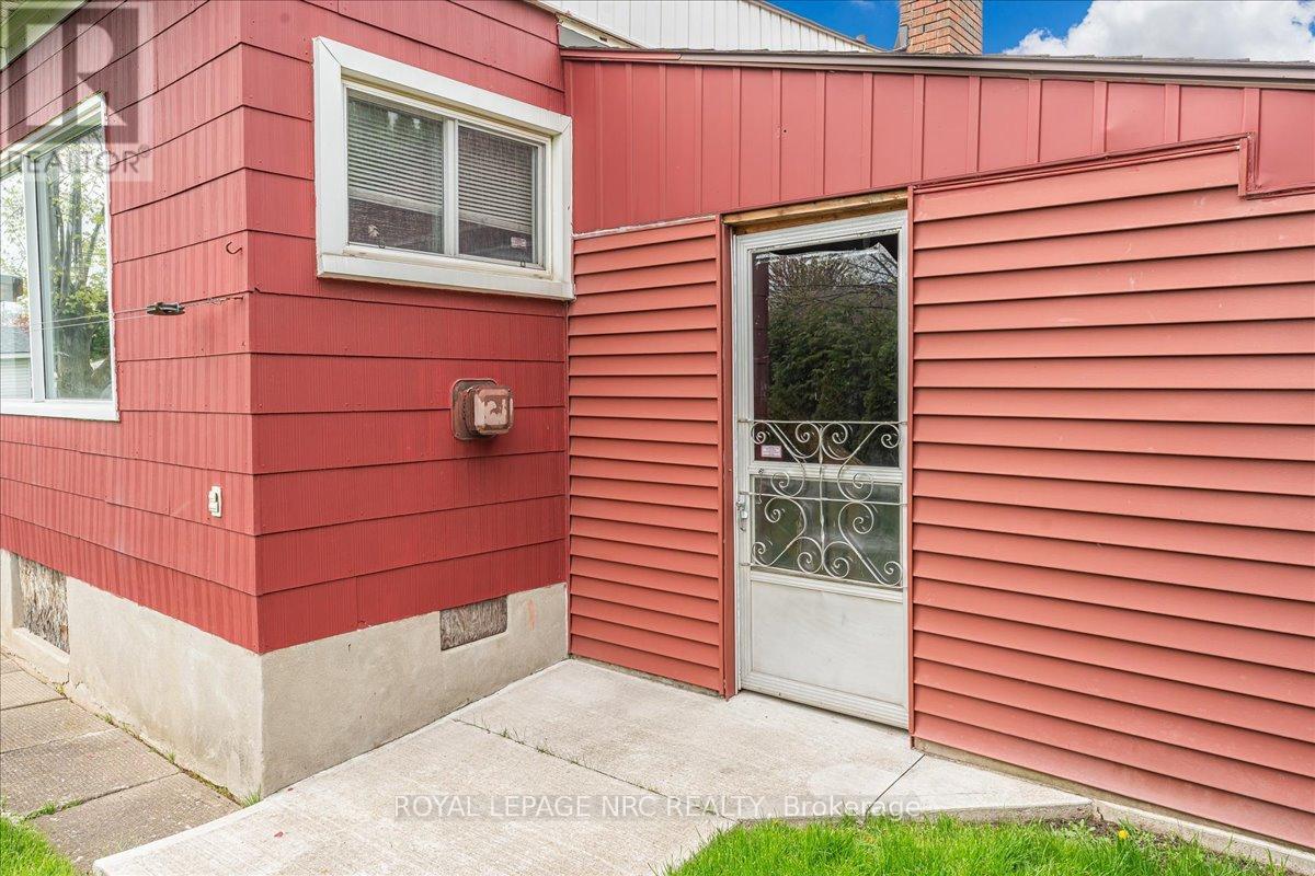 16 Dunraven Avenue, St. Catharines, Ontario  L2M 6A7 - Photo 26 - X12422889