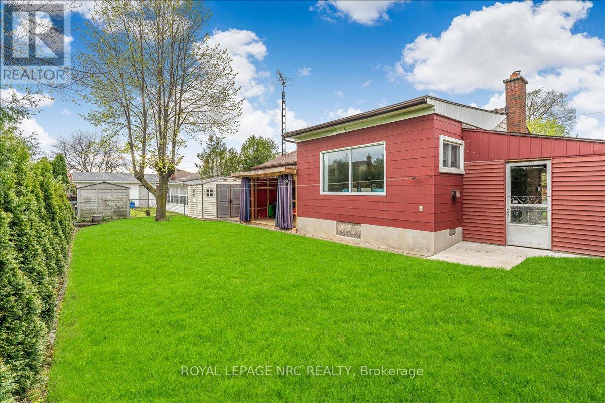 16 Dunraven Avenue, St. Catharines, Ontario  L2M 6A7 - Photo 29 - X12422889