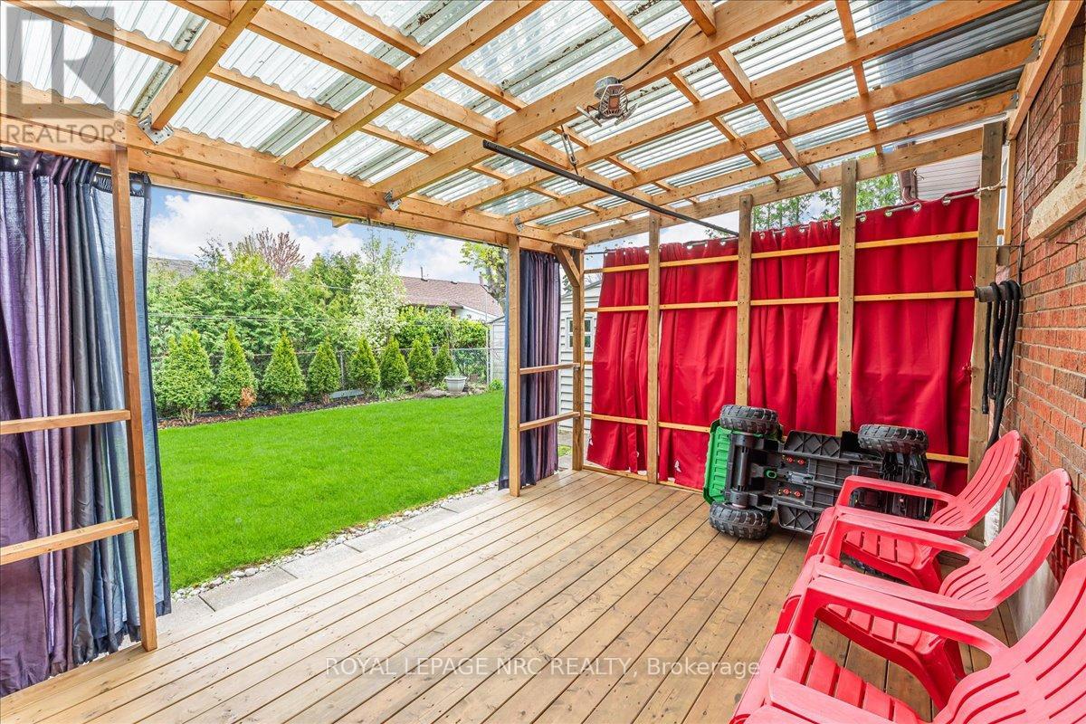 16 Dunraven Avenue, St. Catharines, Ontario  L2M 6A7 - Photo 31 - X12422889