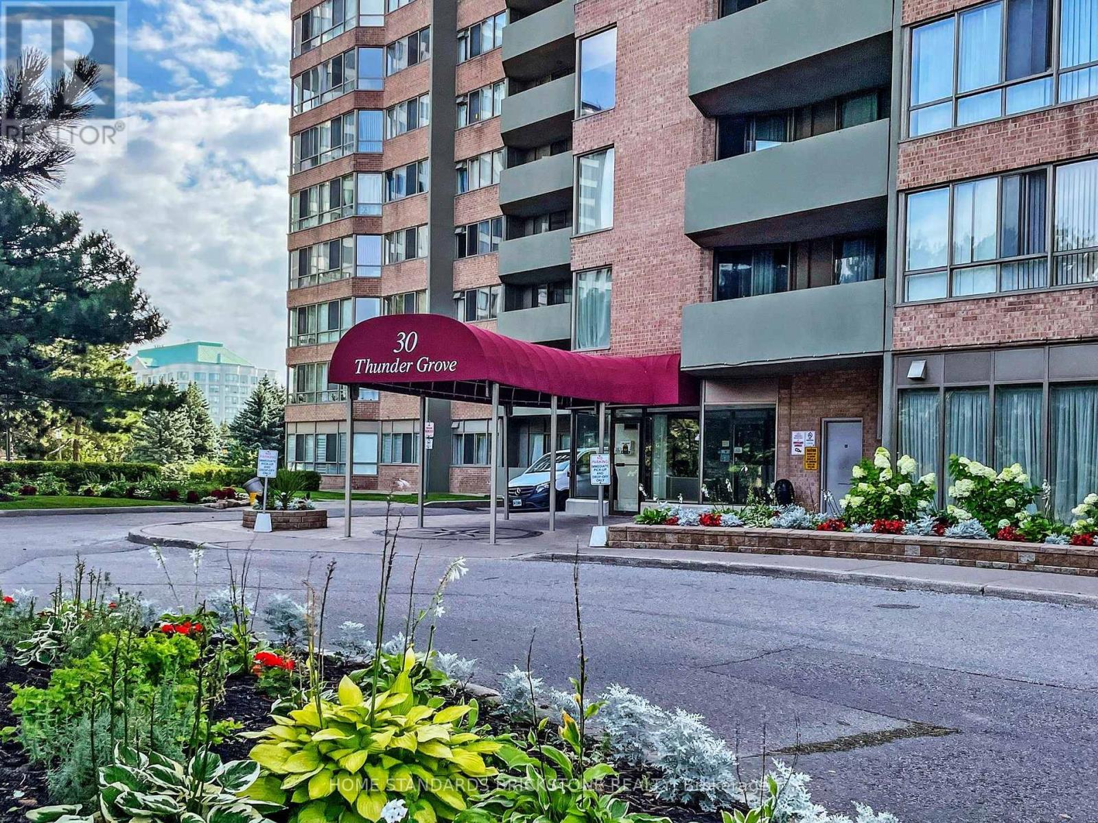 1705 - 30 Thunder Grove, Toronto, Ontario  M1V 4A3 - Photo 3 - E12422879