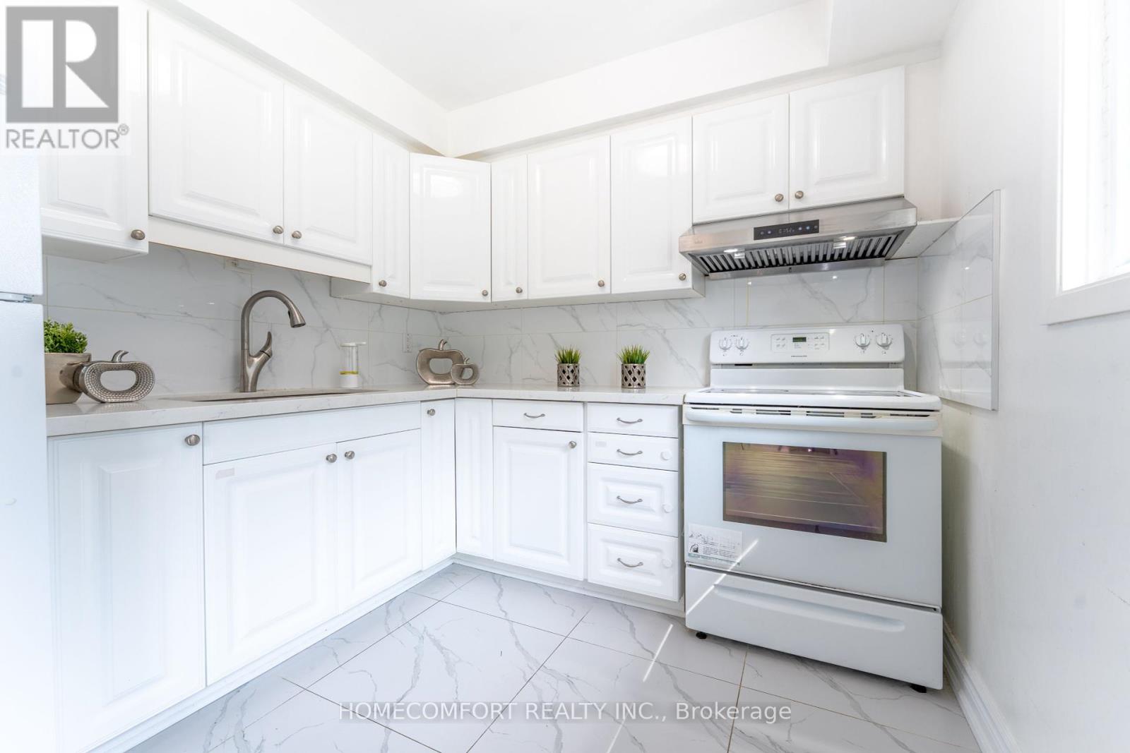 105 Rooksnest Trail, Toronto (Agincourt North), Ontario  M1S 3W4 - Photo 18 - E12422890