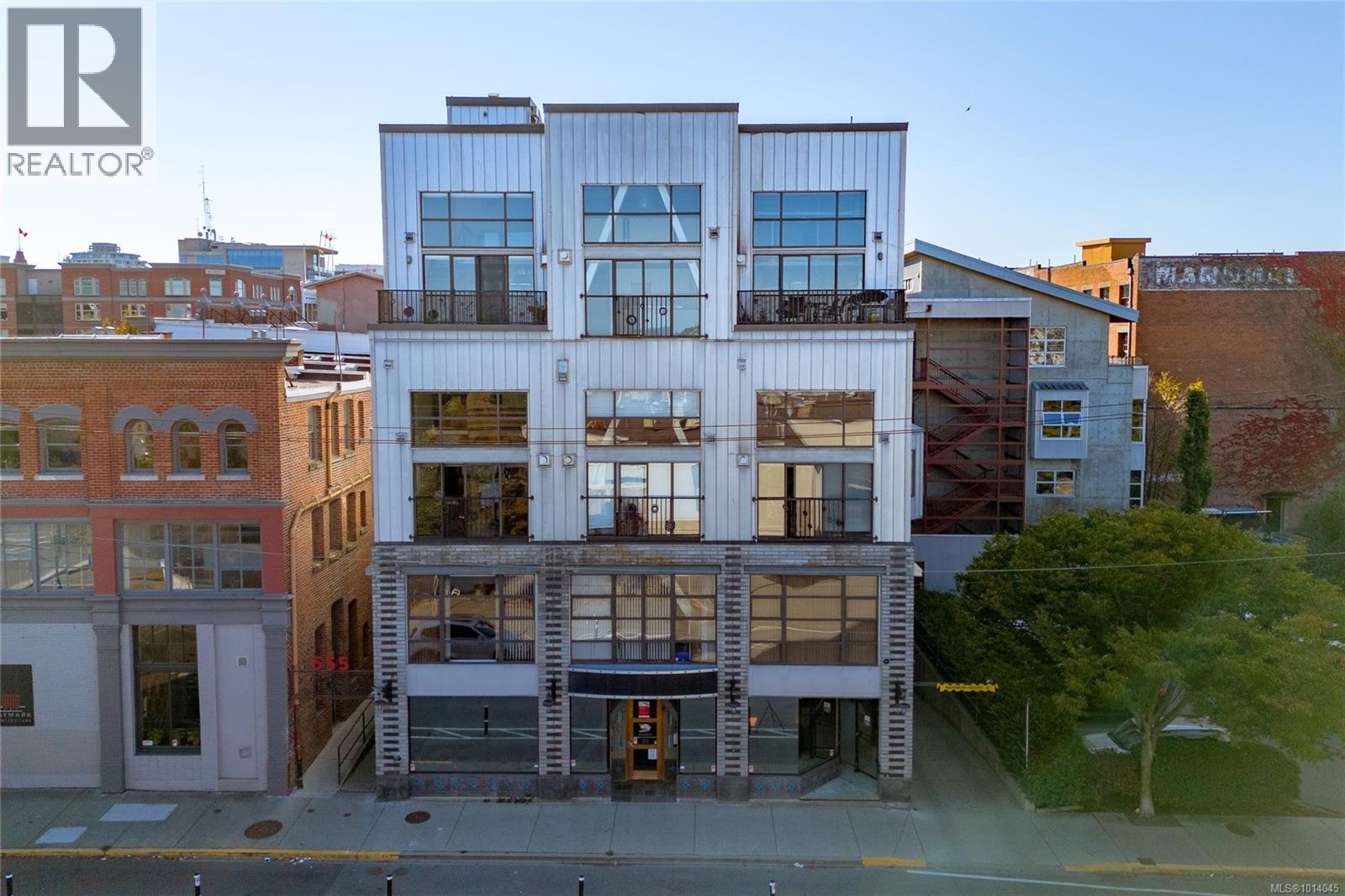305 555 Chatham St, Victoria, British Columbia  V8T 1E1 - Photo 4 - 1014045