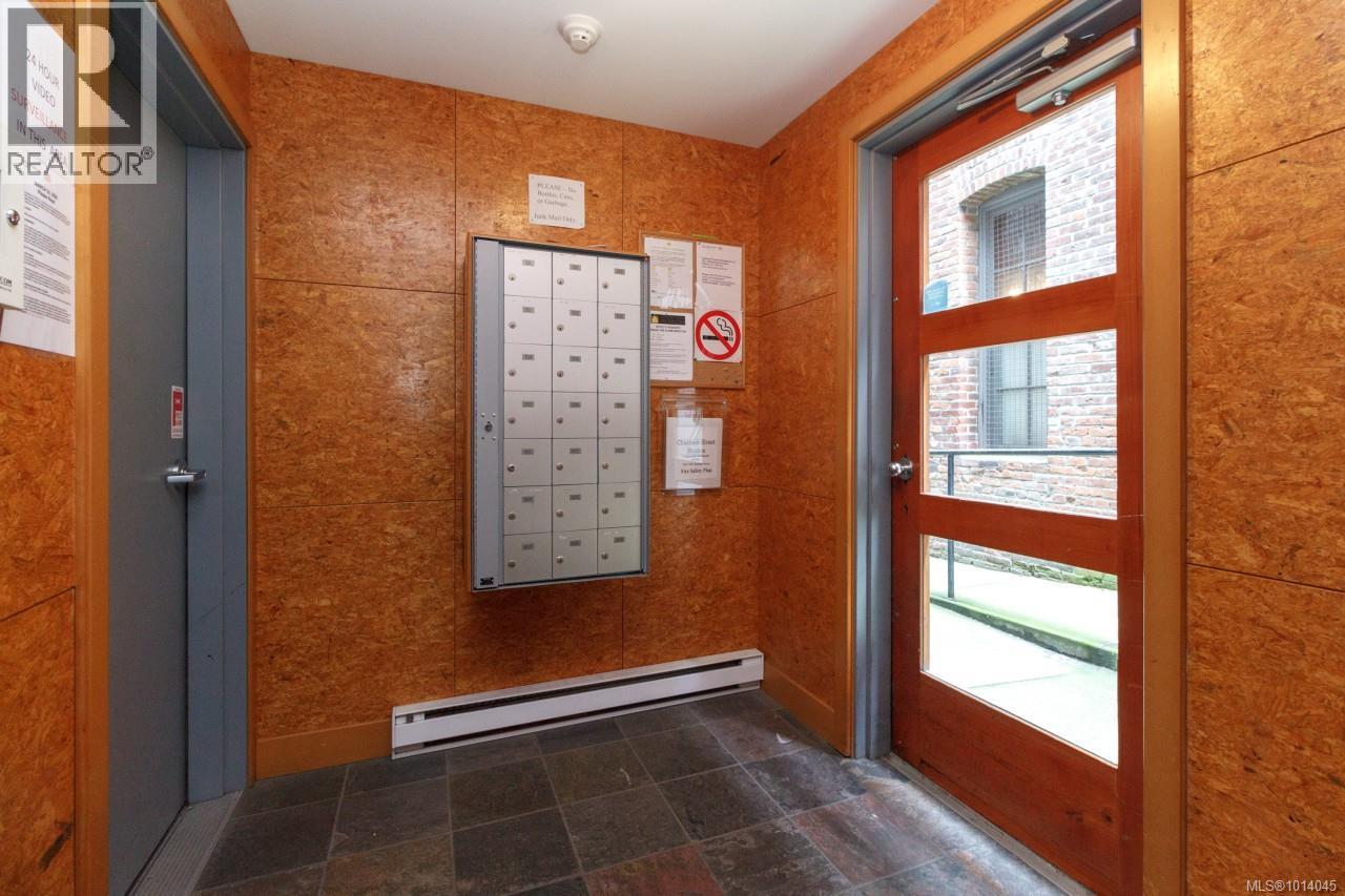 305 555 Chatham St, Victoria, British Columbia  V8T 1E1 - Photo 8 - 1014045