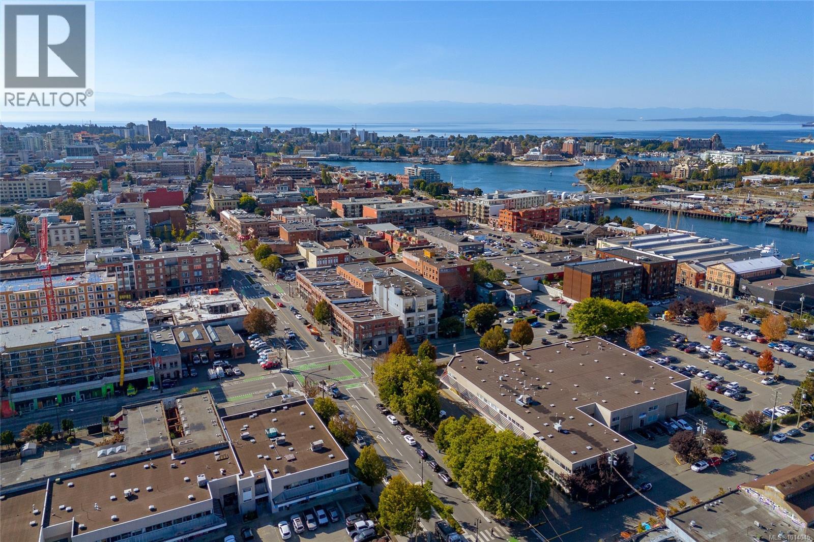 305 555 Chatham St, Victoria, British Columbia  V8T 1E1 - Photo 3 - 1014045