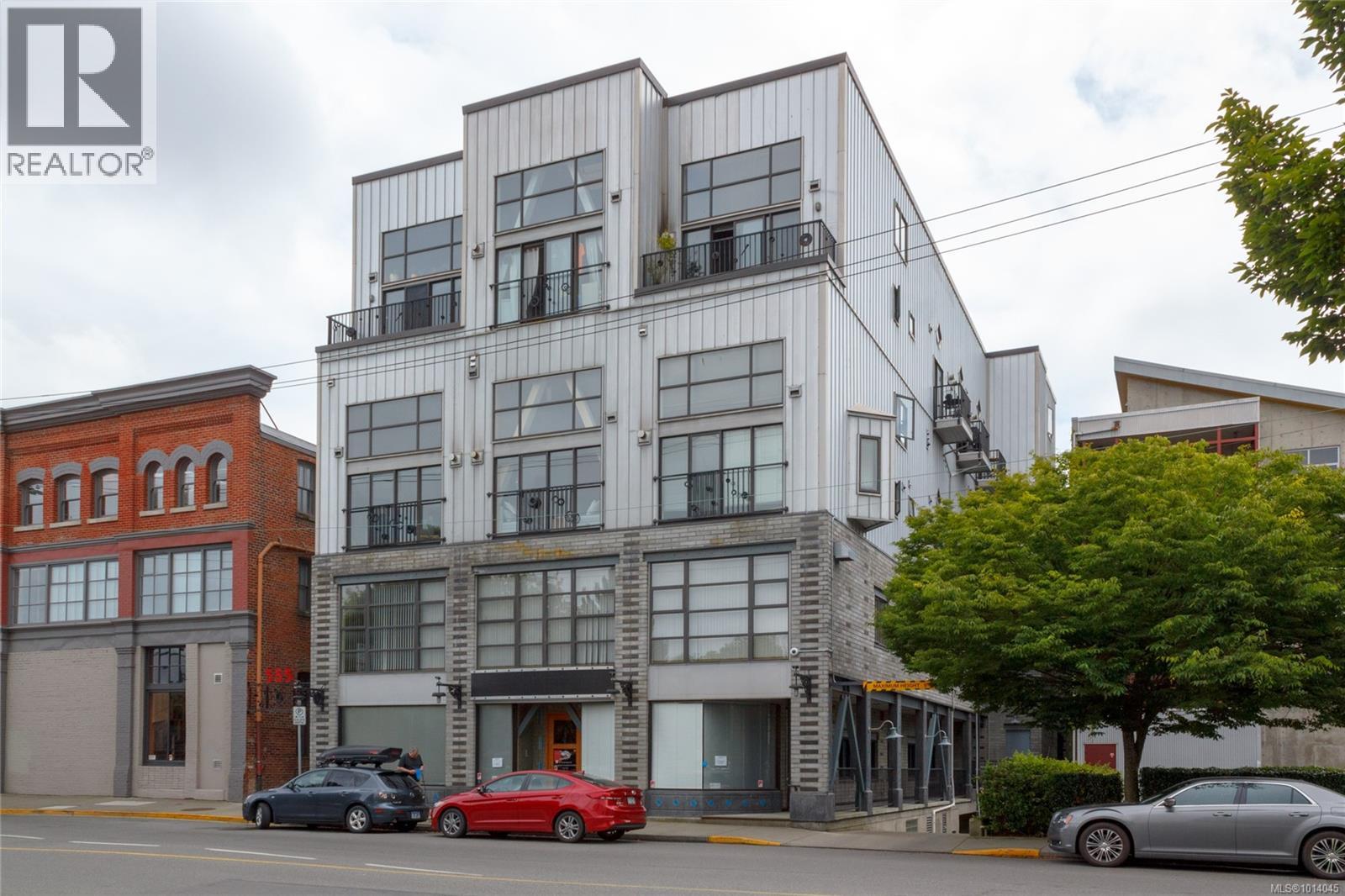 305 555 Chatham St, Victoria, British Columbia