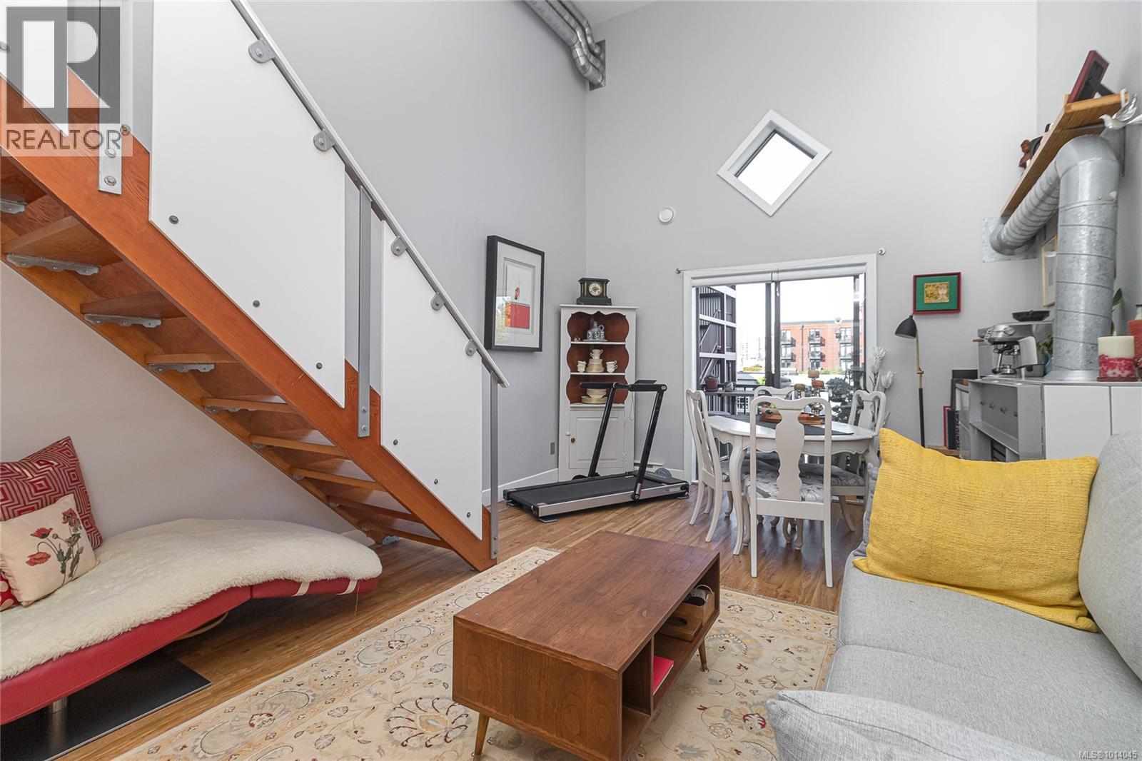 305 555 Chatham St, Victoria, British Columbia  V8T 1E1 - Photo 22 - 1014045