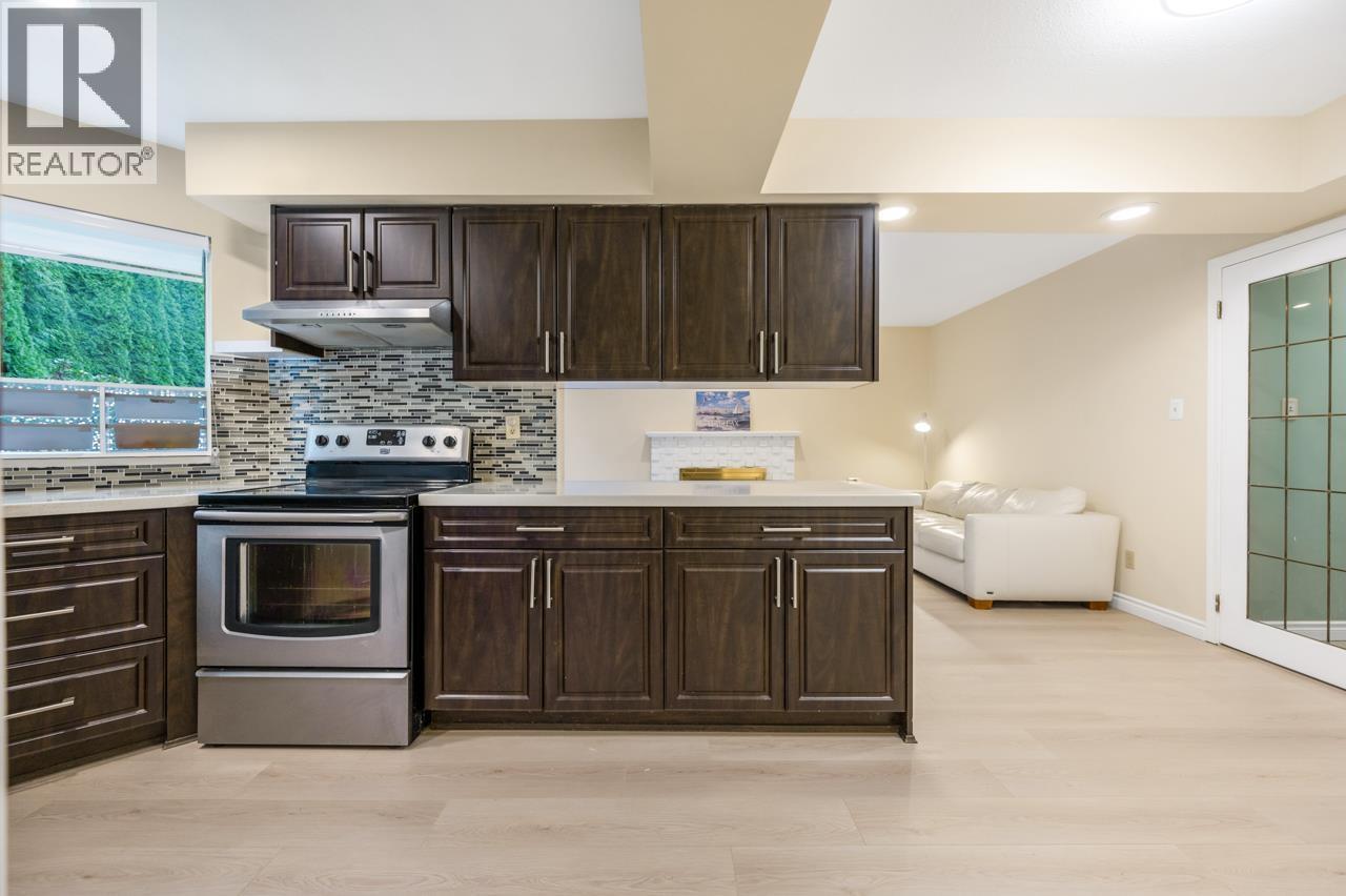 9506 Thomas Drive, Richmond, British Columbia  V7E 5Y3 - Photo 10 - R3048142