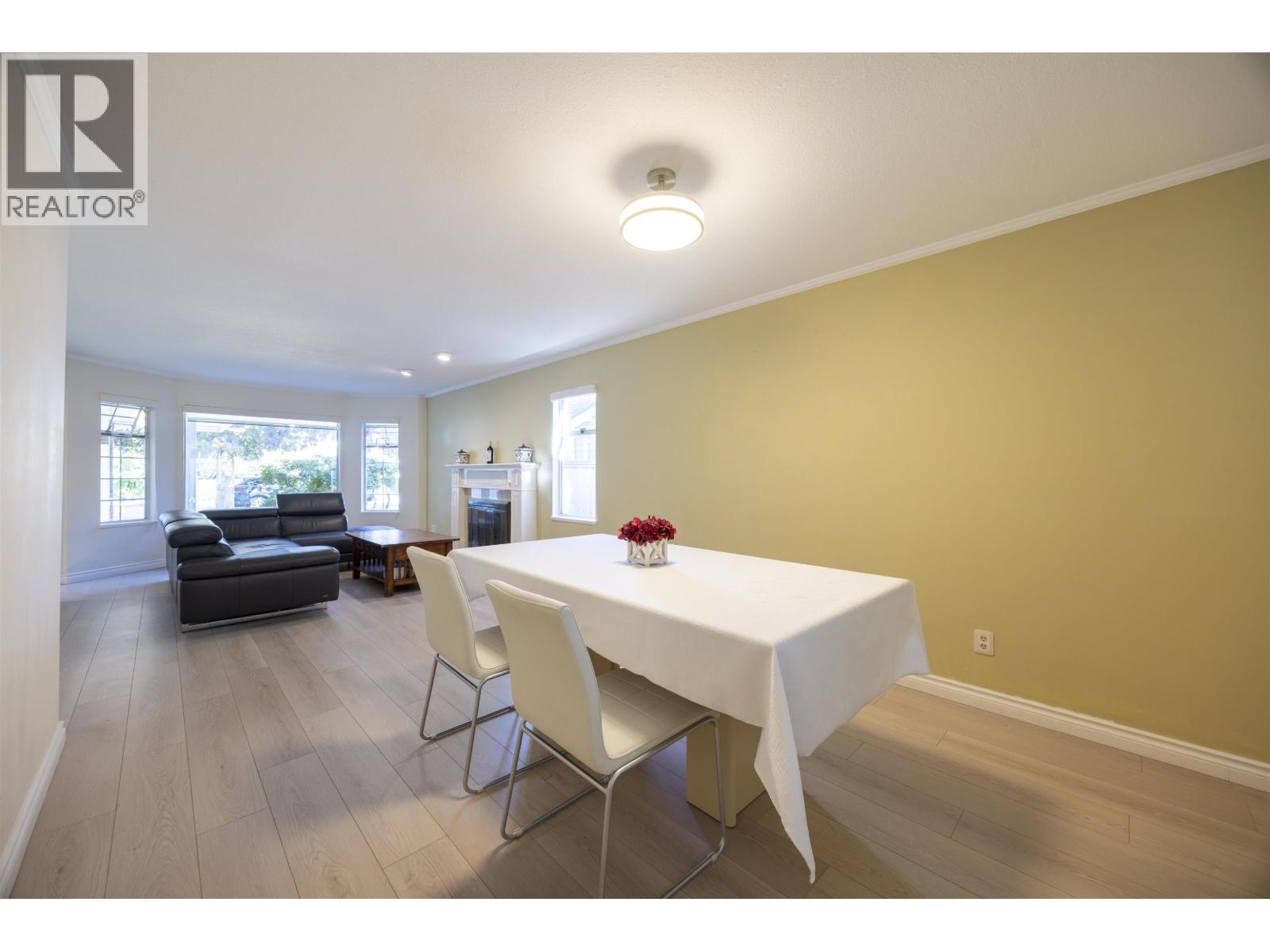 9506 Thomas Drive, Richmond, British Columbia  V7E 5Y3 - Photo 8 - R3048142