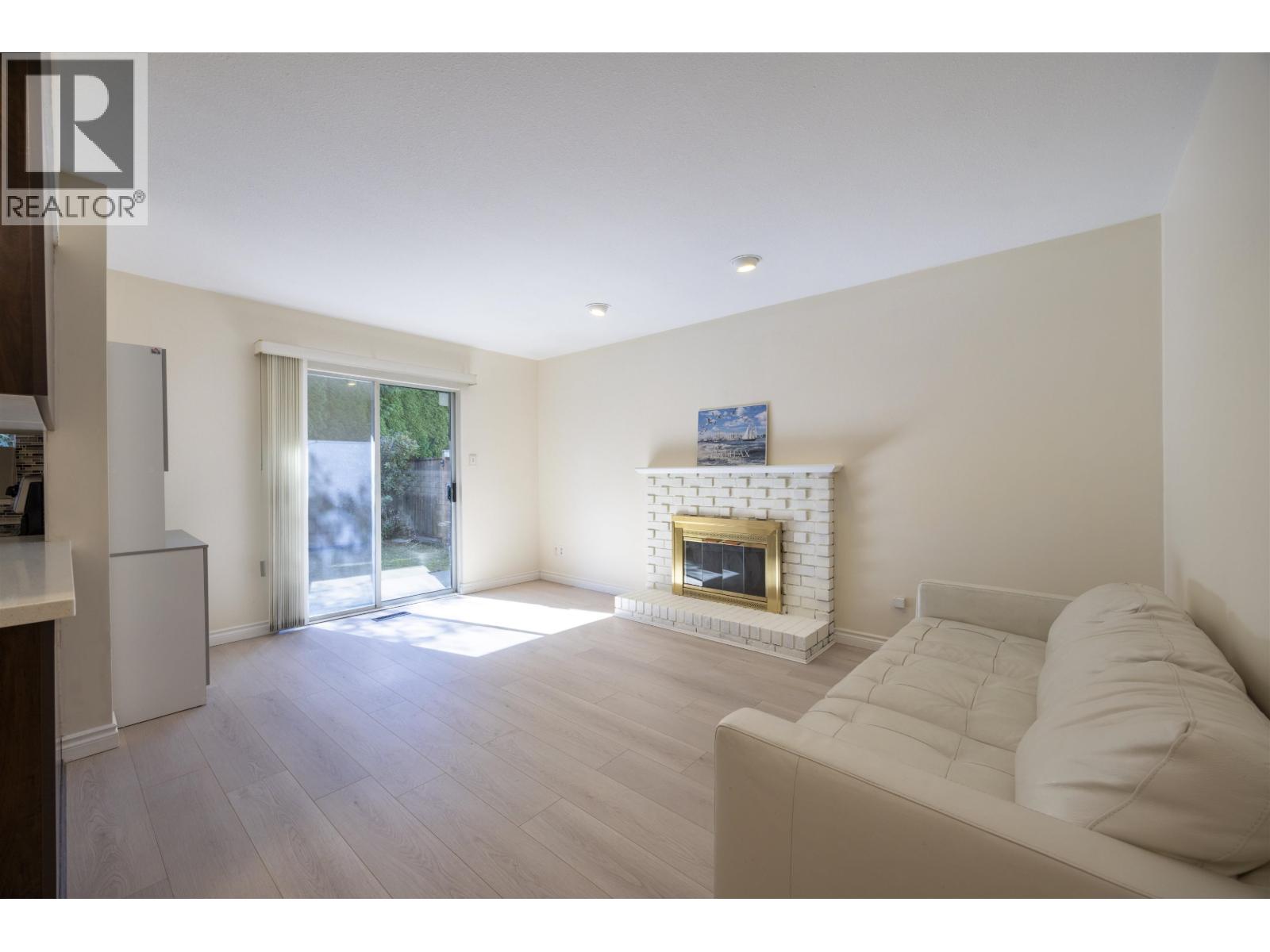 9506 Thomas Drive, Richmond, British Columbia  V7E 5Y3 - Photo 13 - R3048142