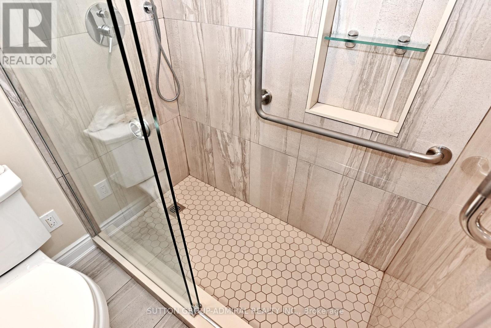 203 - 91 Townsgate Drive, Vaughan (Crestwood-Springfarm-Yorkhill), Ontario  L4J 8E8 - Photo 25 - N12422893