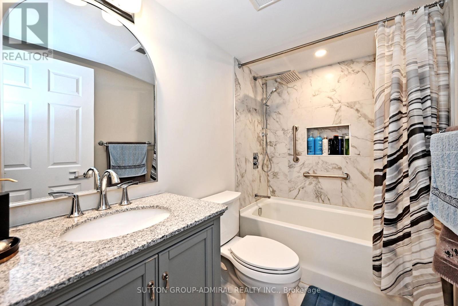 203 - 91 Townsgate Drive, Vaughan (Crestwood-Springfarm-Yorkhill), Ontario  L4J 8E8 - Photo 33 - N12422893
