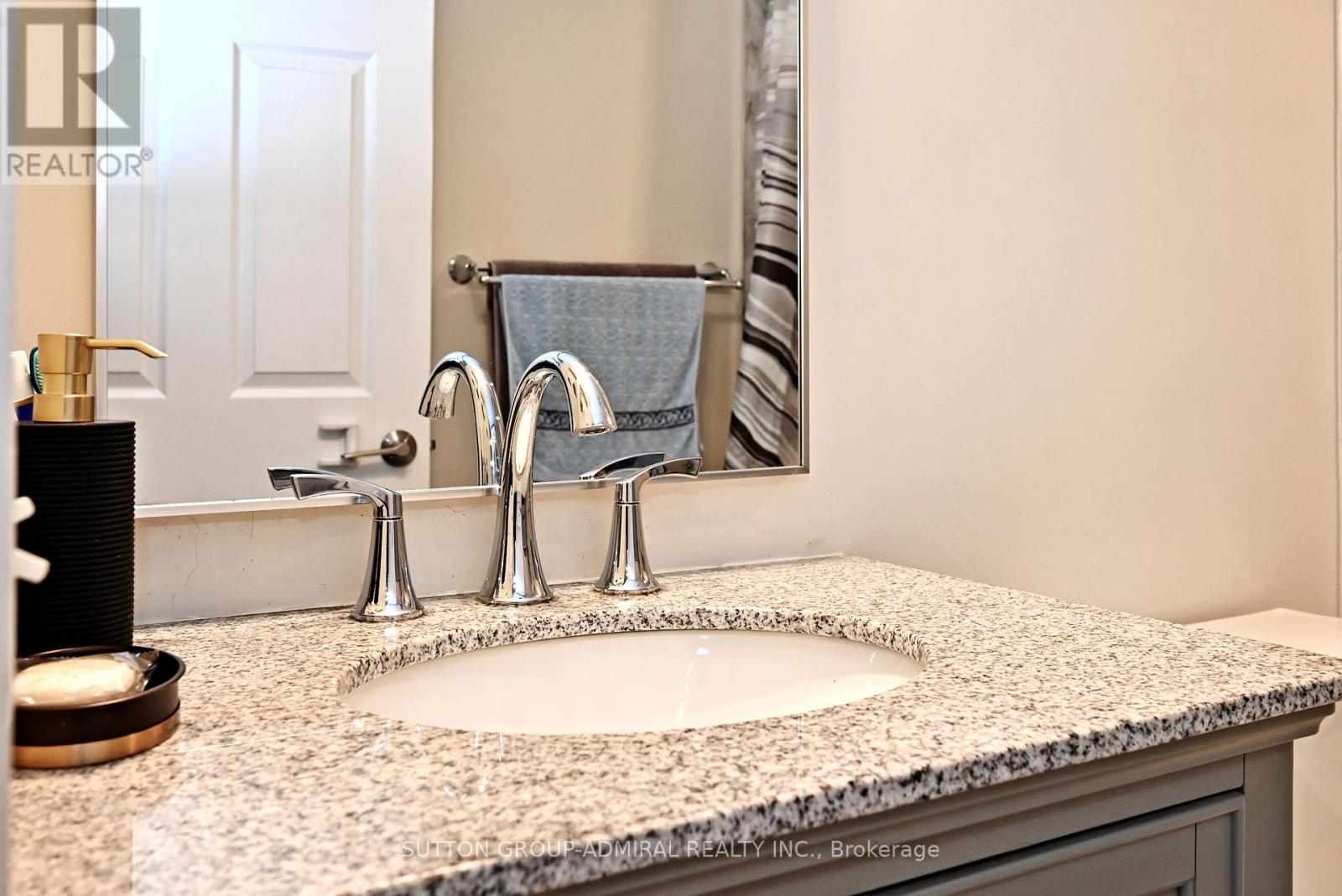 203 - 91 Townsgate Drive, Vaughan (Crestwood-Springfarm-Yorkhill), Ontario  L4J 8E8 - Photo 34 - N12422893