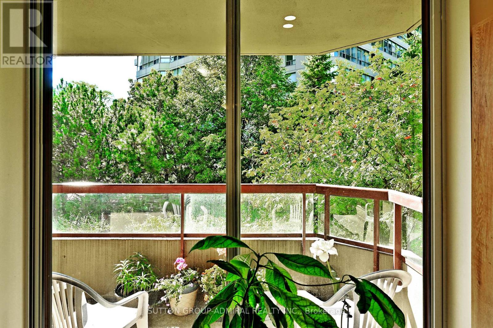203 - 91 Townsgate Drive, Vaughan (Crestwood-Springfarm-Yorkhill), Ontario  L4J 8E8 - Photo 39 - N12422893