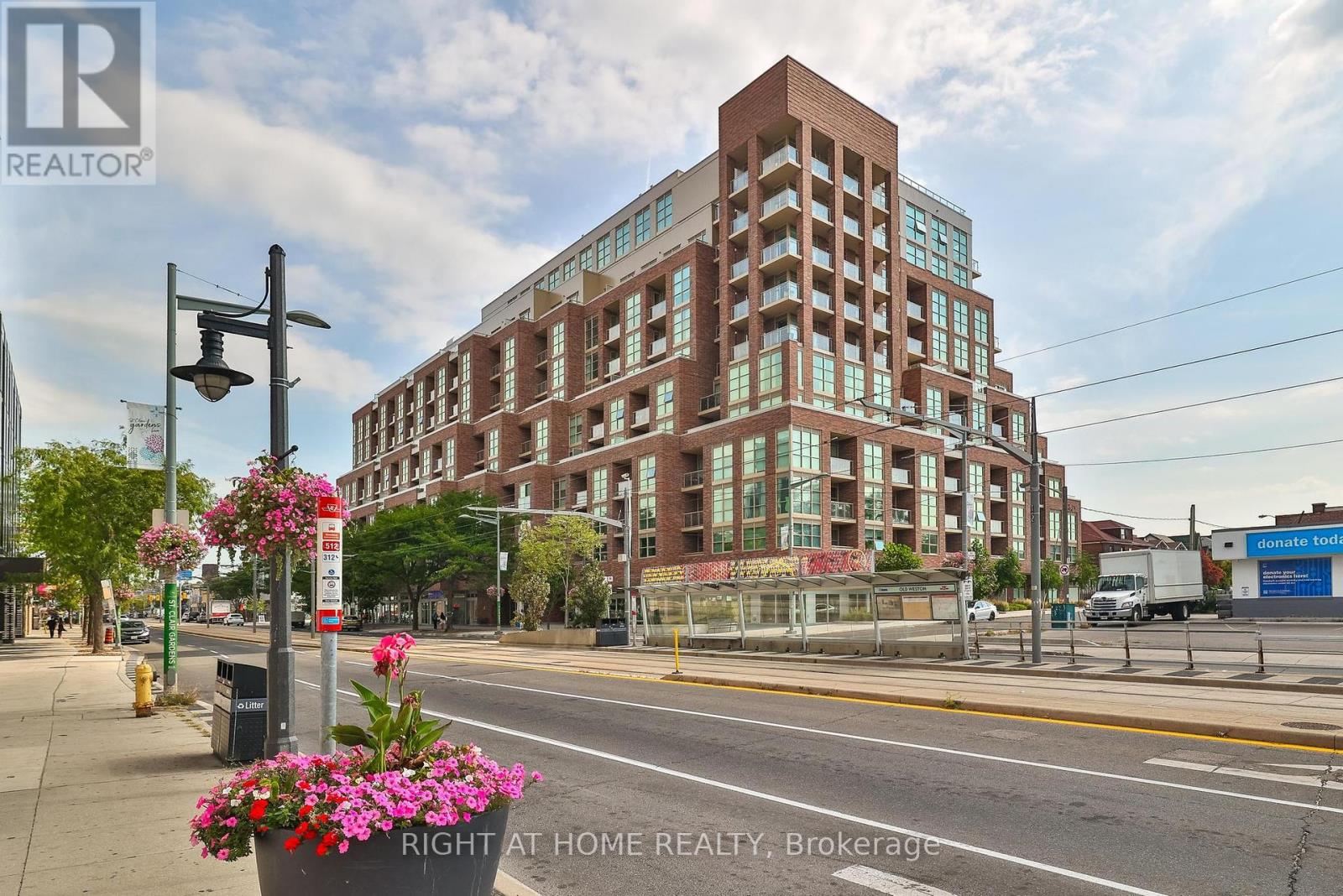 720 - 1787 ST CLAIR AVENUE, Toronto, Ontario