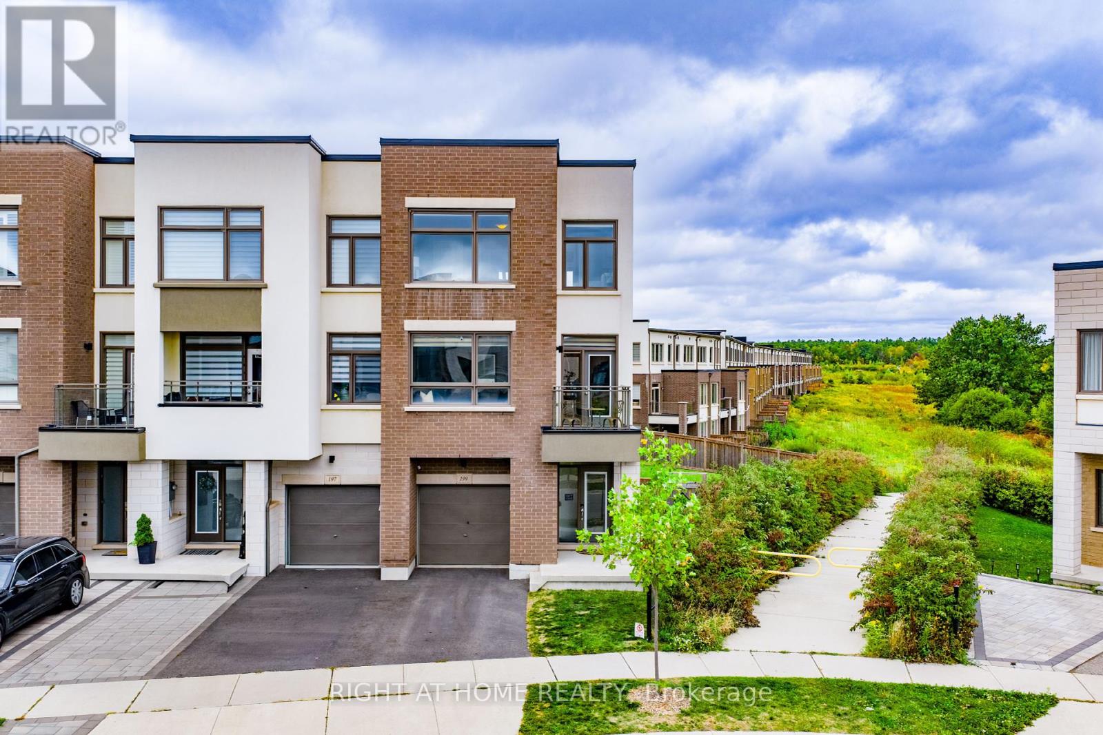 199 FOWLEY DRIVE, Oakville, Ontario