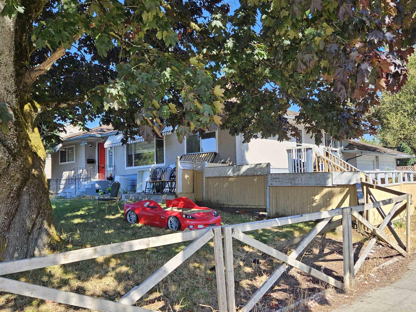 10564 137A STREET, surrey, British Columbia