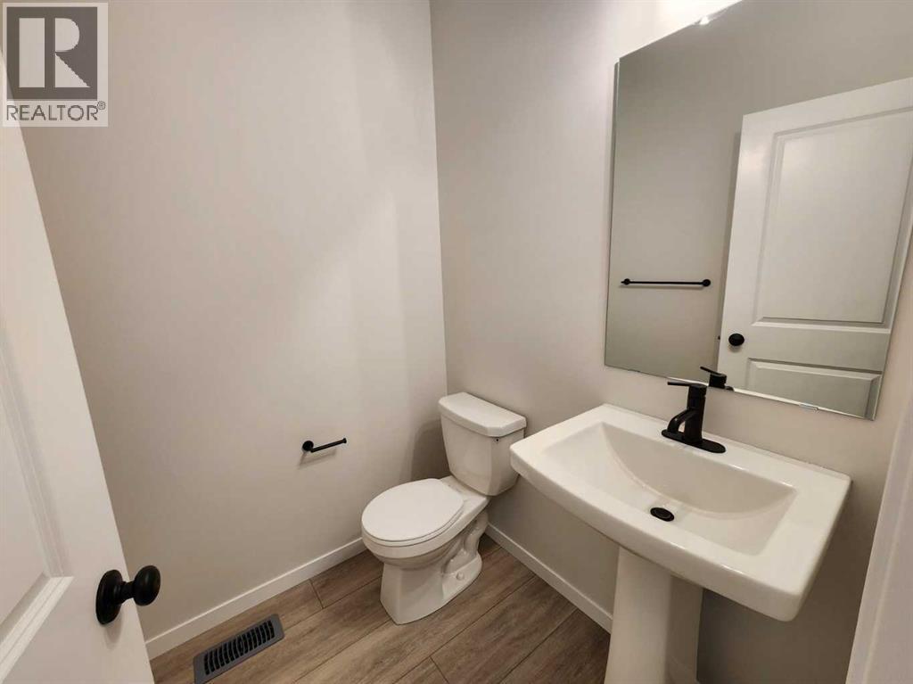 86 Lucas Place Nw, Calgary, Alberta  T3P 2E5 - Photo 18 - A2231806