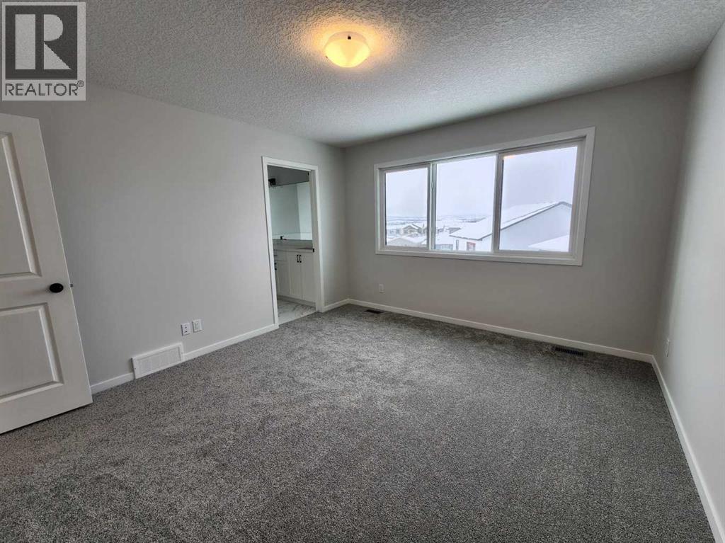 86 Lucas Place Nw, Calgary, Alberta  T3P 2E5 - Photo 21 - A2231806