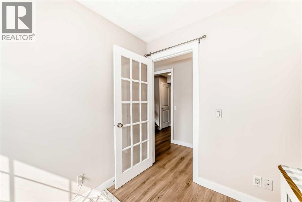 120 Pineset Place Ne, Calgary, Alberta  T1Y 2Y1 - Photo 14 - A2256514