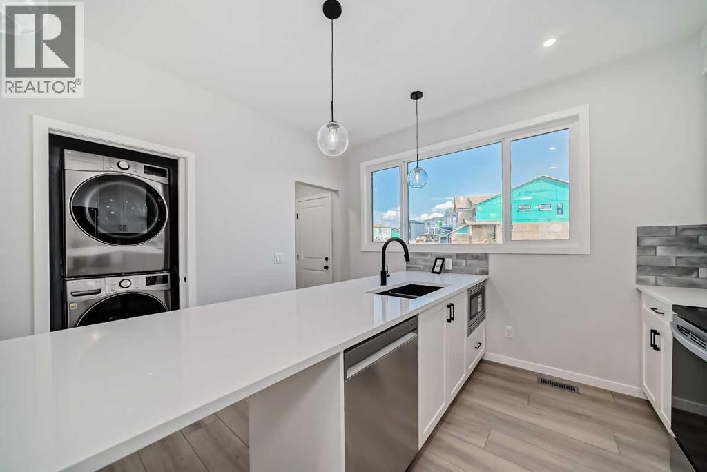 208 Lucas Place Nw, Calgary, Alberta  T3P 2E6 - Photo 11 - A2210904